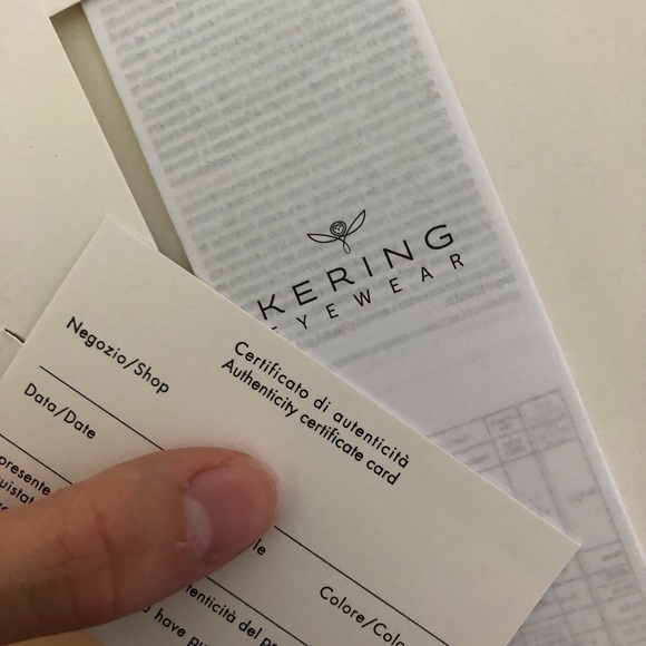 Gucci sunglasses with velvet case - Picture 7 of 10